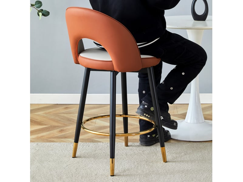  Tabouret de bar pivotant 360° avec dossier ajouré et base métallique, en pu, marron et gris clair  - Conforama C