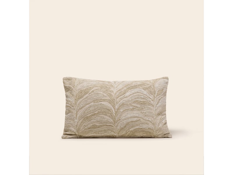  Housse de coussin en feuillage brodé  arboreta 24105 - Conforama A