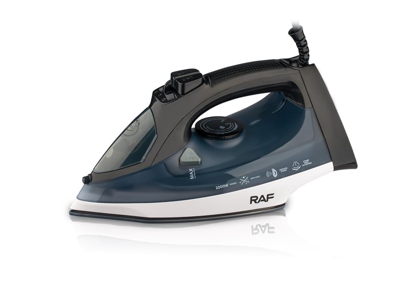  Fer à repasser vapeur sans fil, 2200 watts, semelle en céramique, avec fonction de pulvérisation d'eau et réservoir d'eau autonettoyant.  - Conforama A