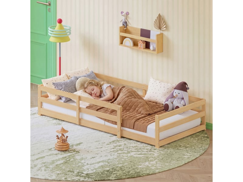  Lit montessori enfant 90x200 cm avec barrières sur 4 côtés, cadre au sol et sommier à lattes, bois massif, naturel  - Conforama B