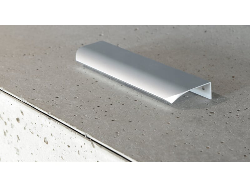  Poignée de meuble en aluminium ua02, argentée, 98100cm  - Conforama E