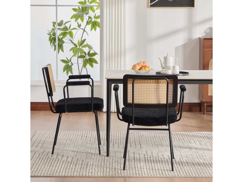 Lot de 2 chaises de salle à manger, chaise noire avec accoudoirs, dossier aspect rotin et pieds en métal - Conforama D