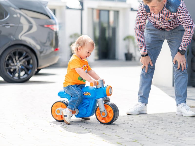  Porteur enfant moto racing hotwheels avec roues silencieuses 1 à 3 ans - falk FAL3016200001591 - Conforama C