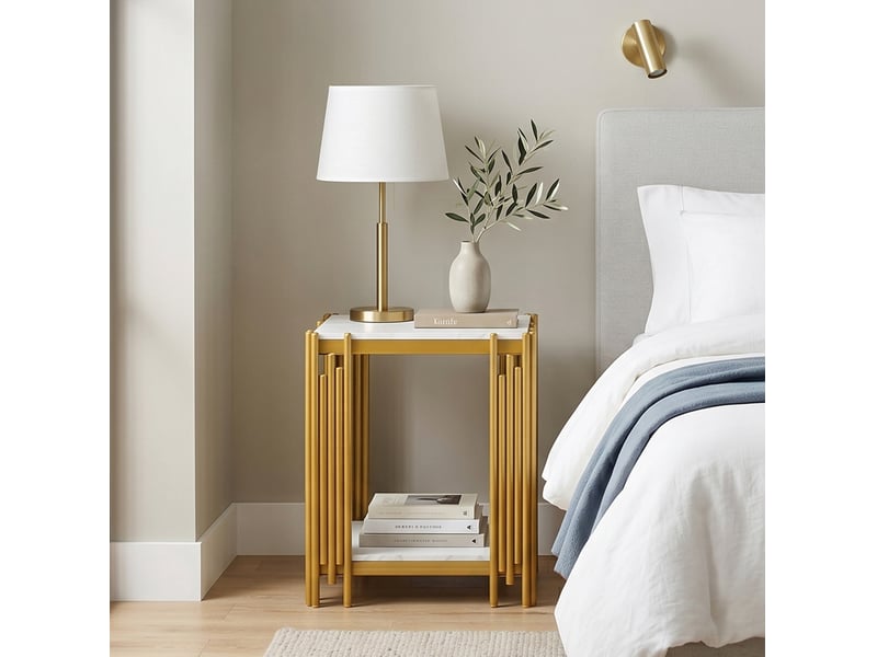  Table de chevet à 2 étagères ouvertes, mdf effet marbre et métal doré, pour chambre, salon ou entrée 43 × 40 × 54,7 cm  - Conforama E