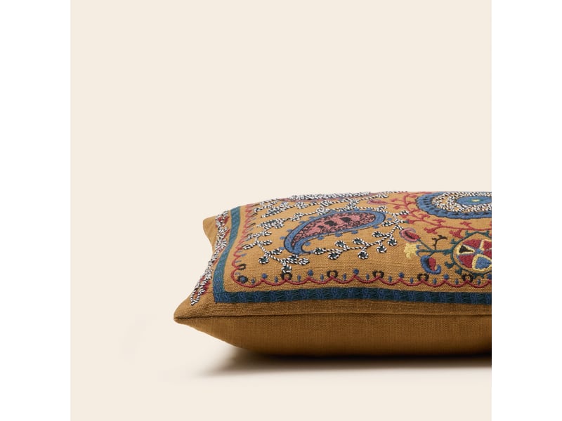  Housse de coussin en broderie paisley  mandana 26421 - Conforama C