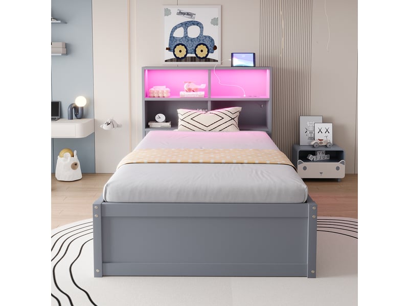 Lit banquette 200×90 cm avec rangement hydraulique, 4 compartiments, éclairage led et prises, en bois gris - Conforama C