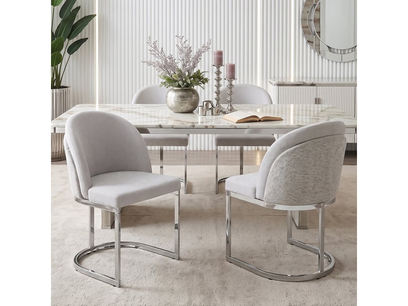  Lot de 4 chaises de salle à manger en chenille gris clair, double dossier rembourré, pieds métal argenté effet miroir, charge 150 kg, modernes  - Conforama B