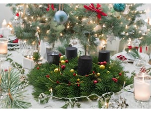 Lot de 4 bougies piliers, pour couronne de l'avent, bougies de table, noires, paillettes noires, 5 x 5 x 7 cm.