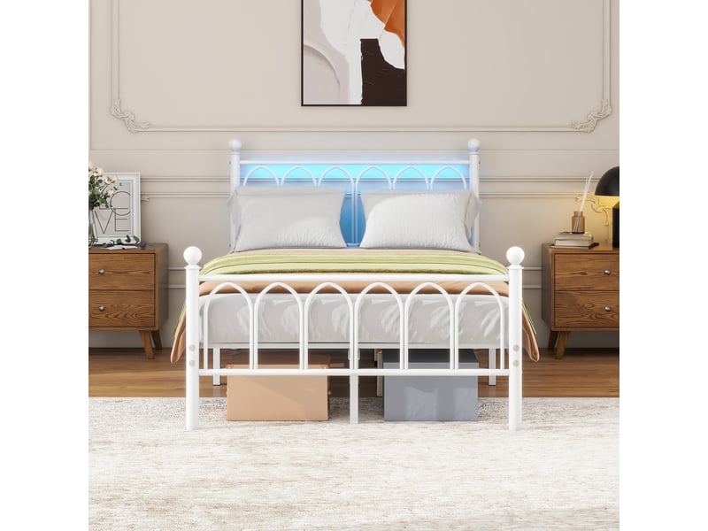  Cadre de lit en métal vintage - 120x200 cm - station de charge usb - éclairage led - support de lattes en acier blanc - Conforama A