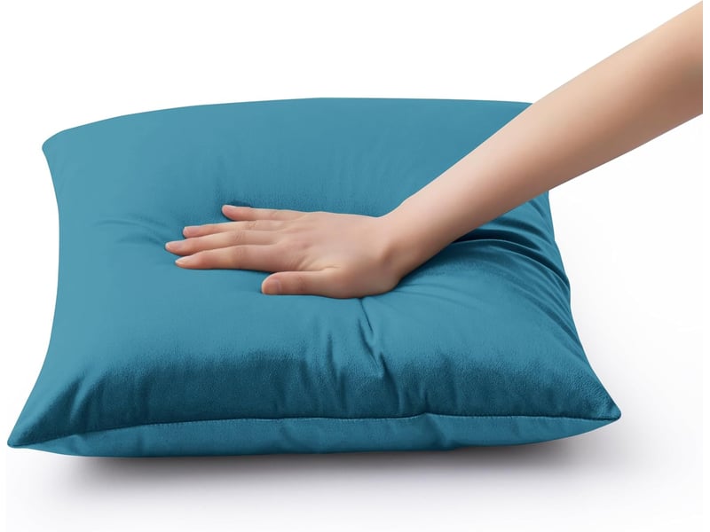  Housses de coussin 45 x 45 cm lot de 2 taie d'oreiller carré doux et moderne coussins en velours décoratif canapé super lisse doux confortable taie d'oreil, vert  - Conforama E