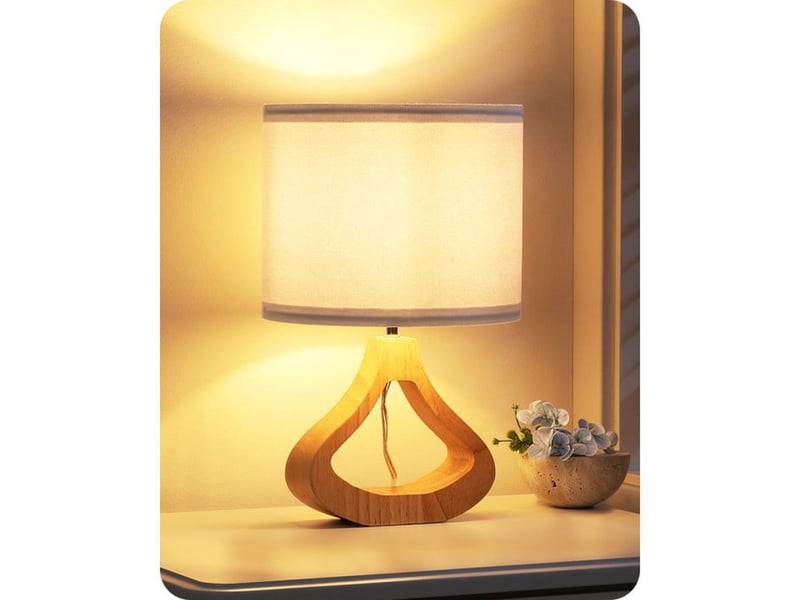  Lampe de chevet style scandinave 34 cm abat-jour lin blanc base chene clair e27 2700k led 370618_AAAYP05865_6_DROPFR - Conforama A