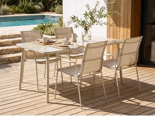 Salle à manger de jardin 4 places caravino métal beige clair