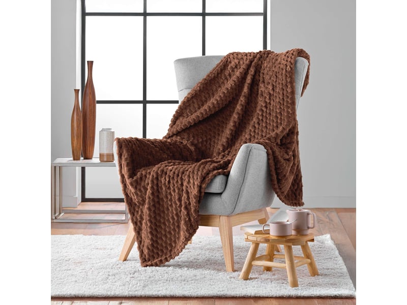  Plaid flanelle en relief mini frosty 125x150cm choco  - Conforama E