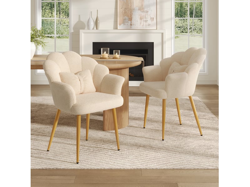  Lot de 2 fauteuils de salle à manger en tissu teddy beige, dossier pétale et pieds dorés  - Conforama B