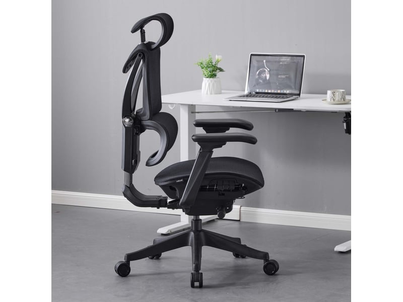  Fauteuil de bureau ergonomique noir en mesh, dossier et accoudoirs réglables  - Conforama C
