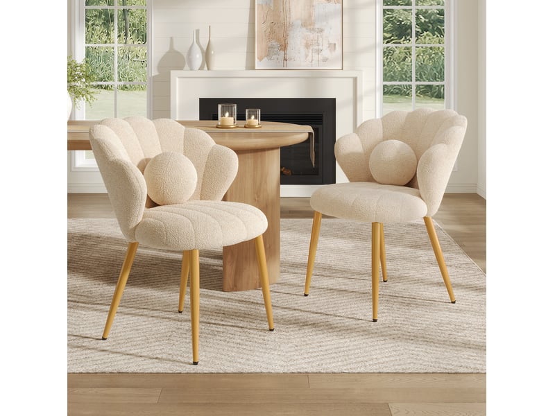  Lot de 2 chaises de salle à manger dossier coquillage 60x62,5x83 cm tissu bouclé beige  - Conforama W