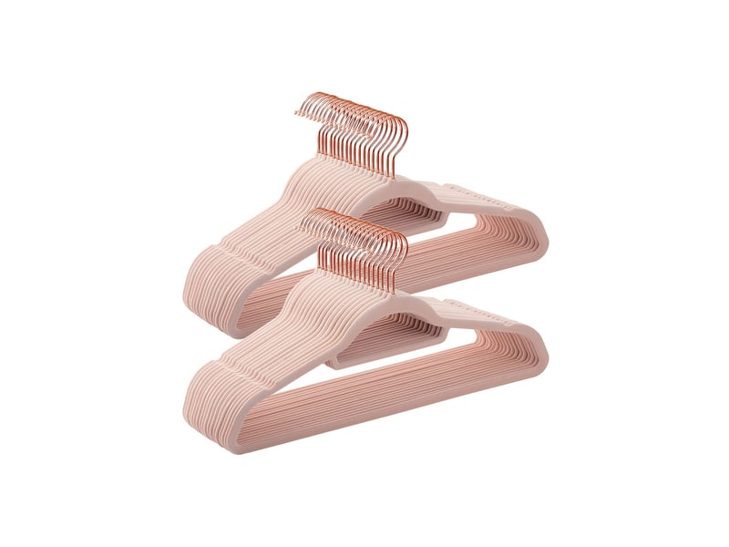  Lot de 50 cintres en velours antidérapants gain de place 45 x 0,6 x 23,5 cm pour vêtements délicats style moderne en velours noir  - Conforama A