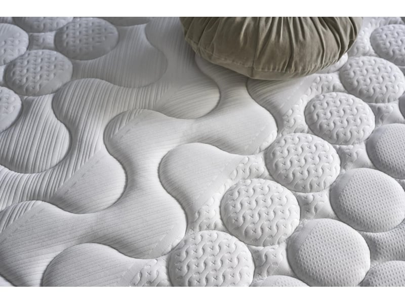 Matelas hybride à ressorts ensachés hotel 5 étoiles - mi-ferme, mémoire de forme gel 5 cm, ressorts ensachés 8435720069990 - Conforama E