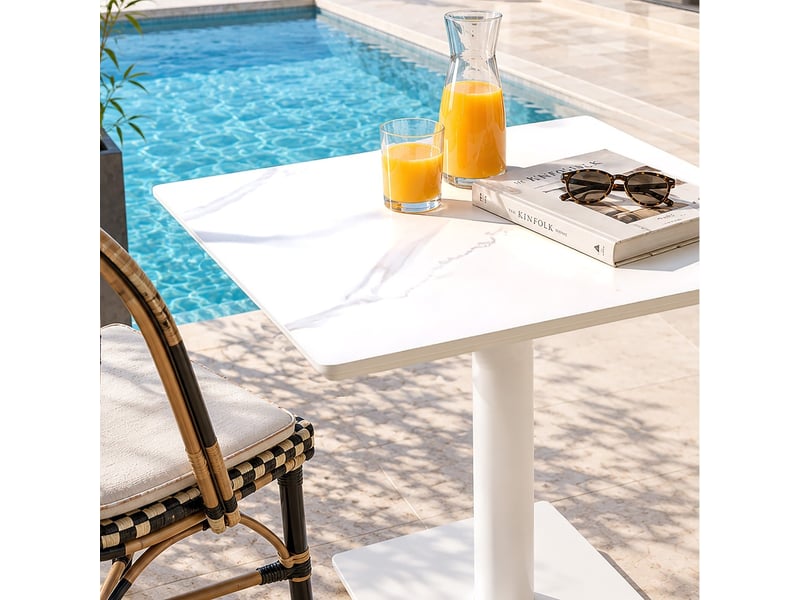  Icare - ensemble n°3: table bistrot 70x70cm en céramique marbré blanc  - Conforama D