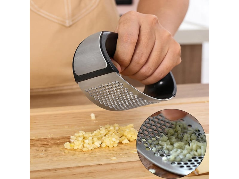  Presse-ail, presse-ail en acier inoxydable, ustensile de cuisine professionnel, presse-ail avec poignée ergonomique, râpe à ail en silicone  - Conforama B