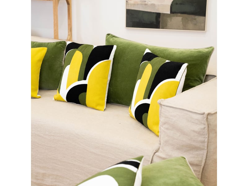  Coussin brodé en relief motif abstrait 45x45 cm  - Conforama B