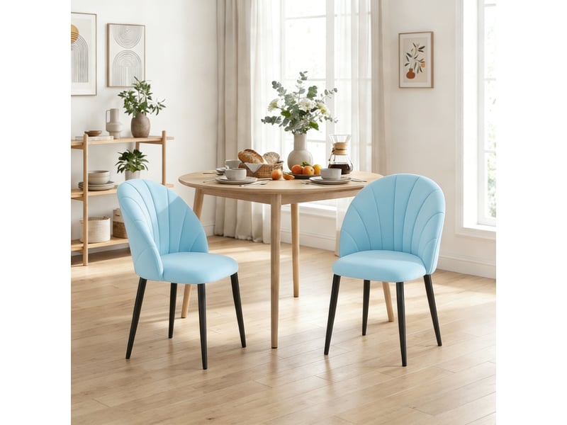  Lot de 2 chaises de salle à manger rembourrées avec dossier coquille en velours bleu ciel dimensions 52x55x79 cm  - Conforama D