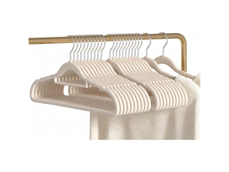  Cintres en velours antidérapants blanc cassé blanc cassé  - Conforama A