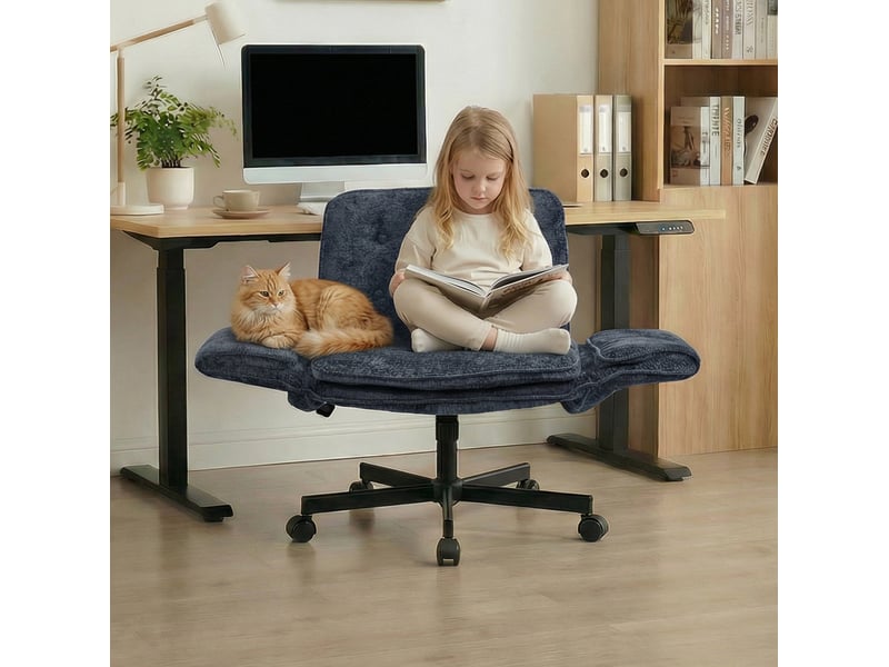Chaise de bureau pivotante bleue en tissu, réglable en hauteur, avec roulettes et accoudoirs rabattables - Conforama E