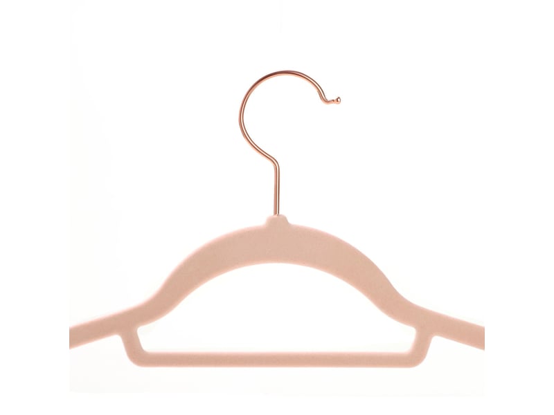  Lot de 50 cintres en velours antidérapants gain de place 45 x 0,6 x 23,5 cm pour vêtements délicats style moderne en velours noir  - Conforama C