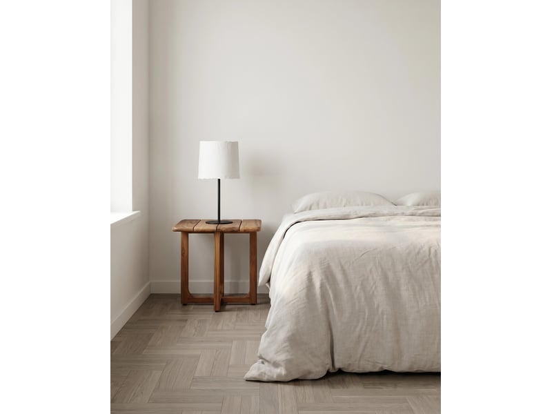  Table d'appoint carrée en bois de teck  - Conforama B
