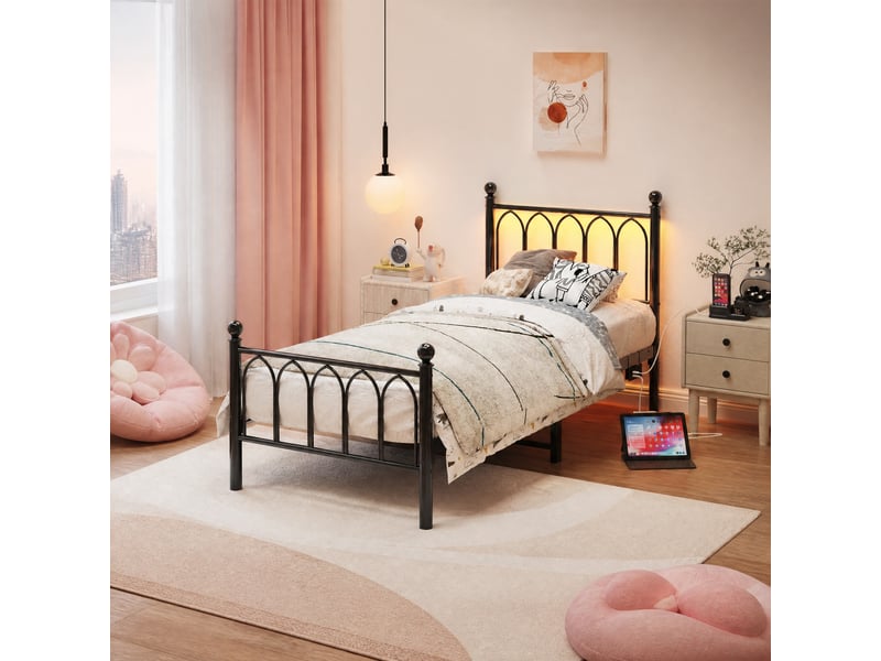  Lit enfant simple 90x200 cm en métal noir avec led, usb et prise  - Conforama B