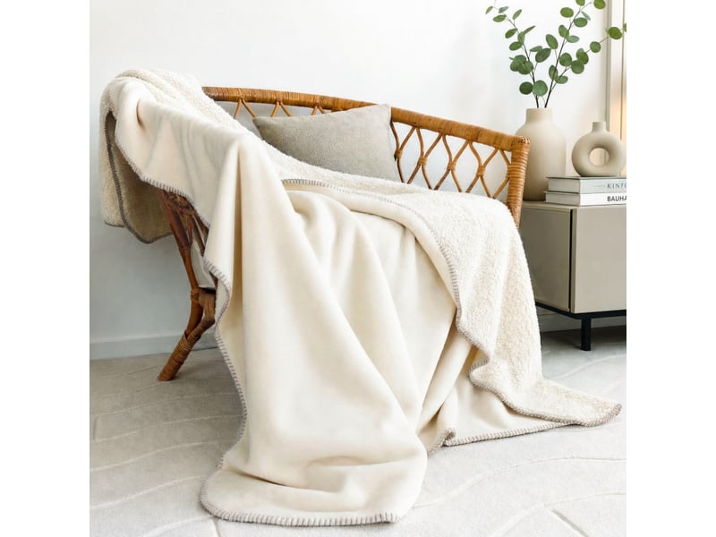  Plaid effet fourrure en flanelle sherlock 300 g,m² 125x150 cm – finition surjet - 125x150cm - ecru  - Conforama B