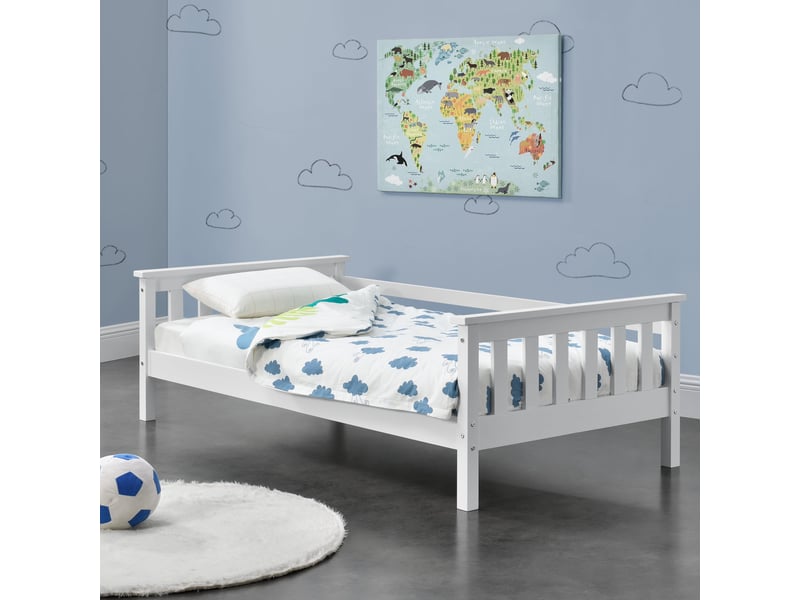  Lit pour enfant avec sommier à lattes structure en bois de pin blanc 70 x 140 cm 03_0005447  - Conforama B