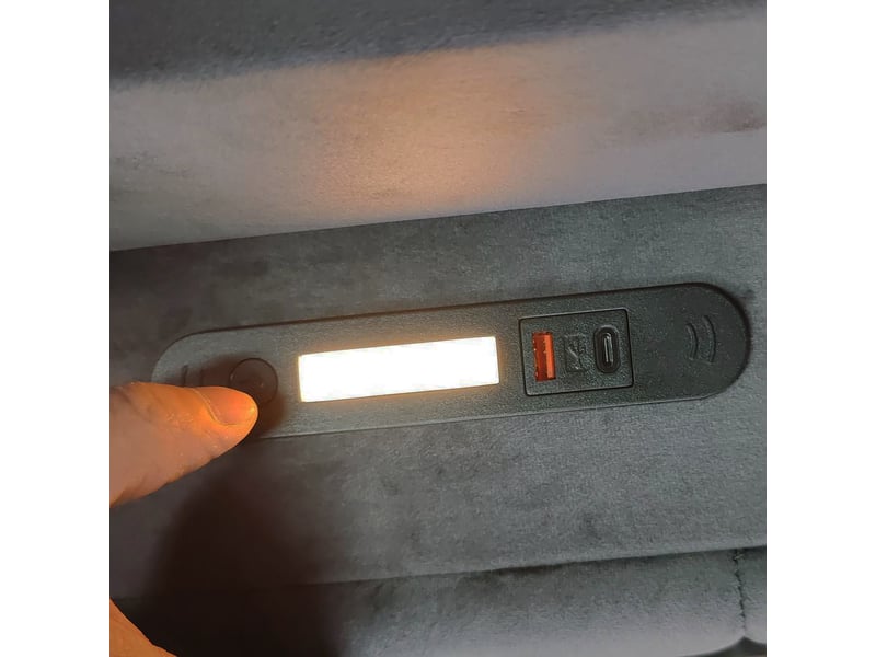  Lit coffre enfant 140x200 cm, led, usb type-c, étagères, rangement, sommier, velours gris foncé, sans matelas  - Conforama R