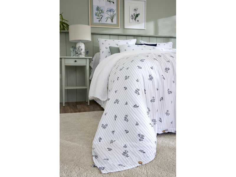 Housse de couette réversible 140 x 200 cm double gaze de coton imprimée suzanne chantilly 15334 - Conforama B