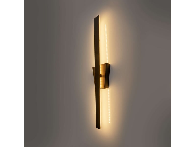 Naeve trevor applique murale led intégrée noire 3100k  - Conforama B