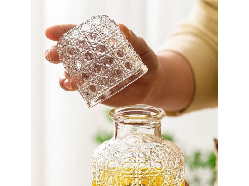  Carafe à eau de chevet avec verre à gobelet – pichet en cristal de 440 ml et verre à boire de 150 ml  - Conforama E