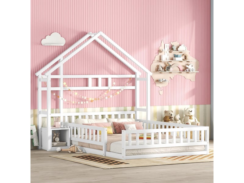  Lit cabane enfant 140x200 en bois massif, lit au sol avec barrière, lit enfant avec table de chevet, design blanc élégant.  - Conforama E