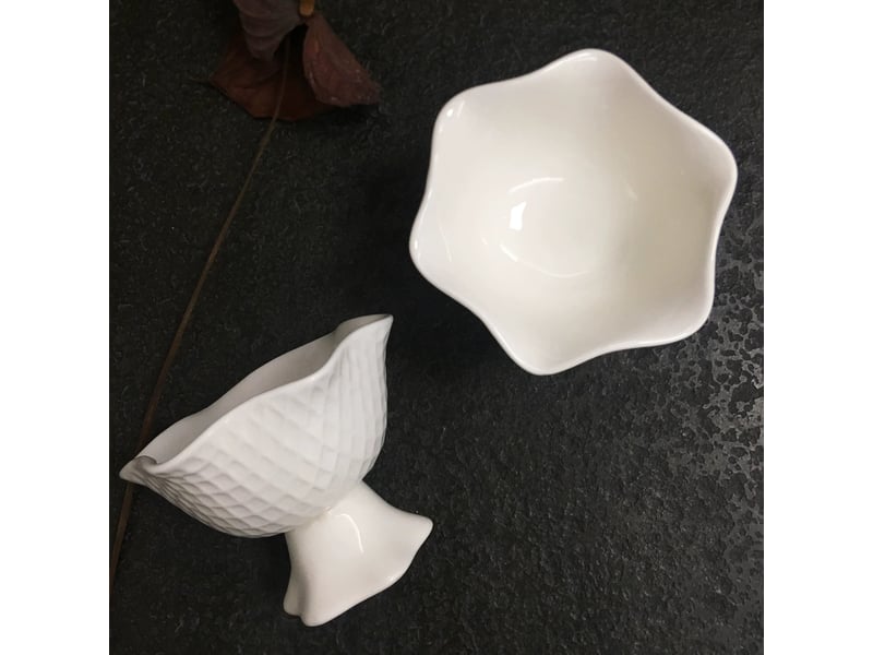  Coupe à glace en céramique, blanc avec pied et relief  - Conforama B