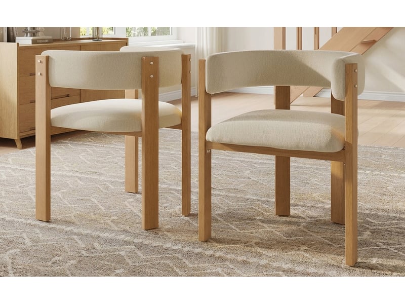  Chaise de salle à manger ergonomique (2 pièces) avec rembourrage épais, pieds en métal stables et aspect bois – respirante, facile d'entretien, pour chambre à coucher, salle à manger et salon  - Conforama D