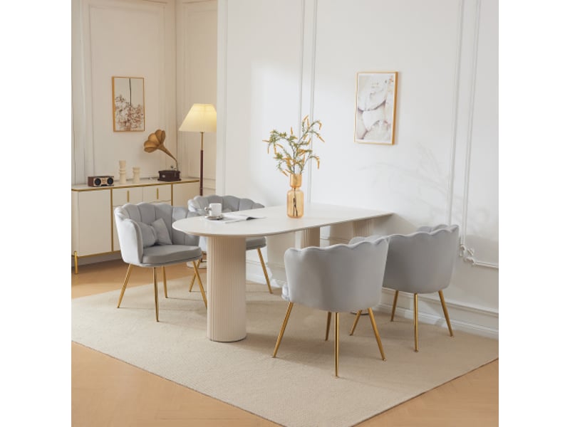  Lot de 4 chaises de salon, chaise rembourrée avec dossier en pétale, pieds en métal plaqué or et coussin papillon, gris, en velours  - Conforama C