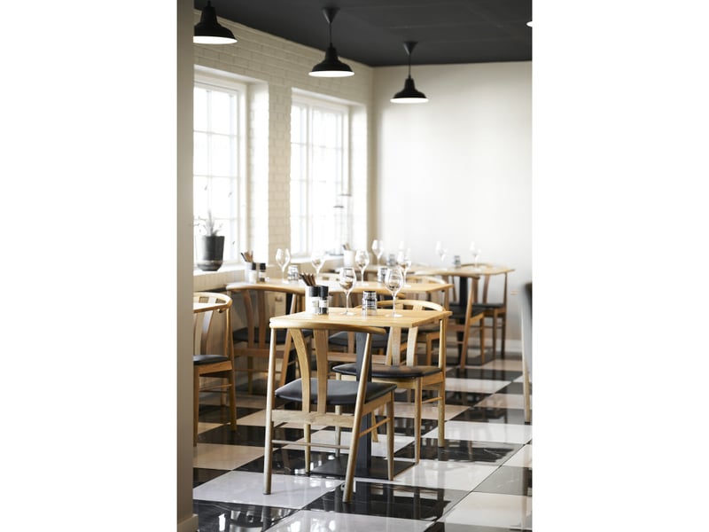 Lido-table de café en chêne massif 70x70x cm  - Conforama E