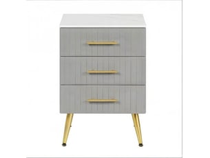 Table de chevet modenvie à 3 tiroirs en velours gris avec pieds métalliques dorés