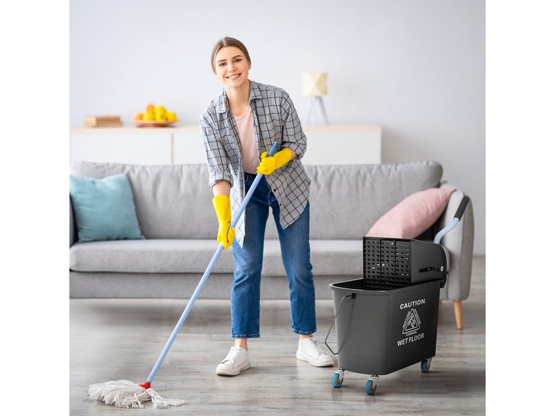  Chariot de nettoyage lavage seau de ménage 20 l 60l x 27l x 70,5h cm avec essoreur et séparateur eau sale propre noir  - Conforama D