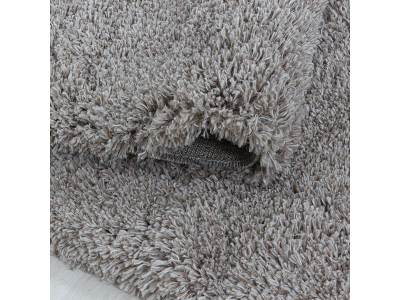 Moelleux - tapis cosy à poils longs - beige 240 x 340 cm FLUFFY2403403500BEIGE - Conforama D