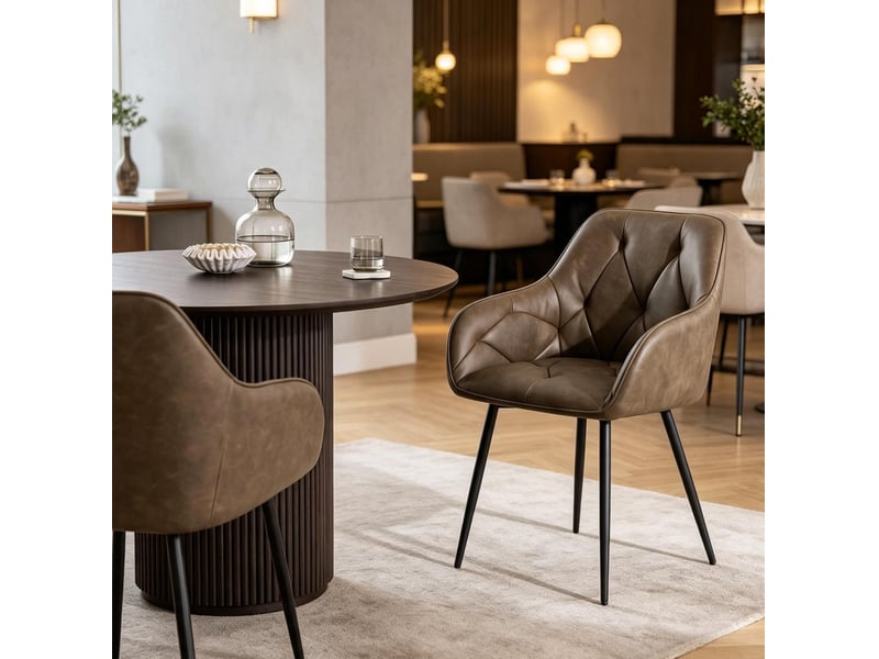  Lot de 2 chaises de salle à manger avec accoudoirs, similicuir marron foncé  - Conforama D