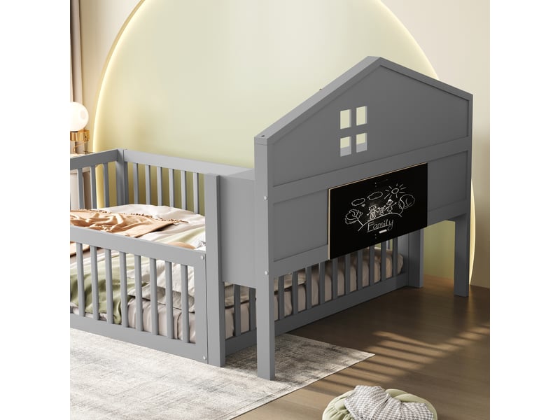  Lit cabane 140 x 200 cm en bois massif, cadre maison, protection, porte, étagères et tiroirs, finition grise  - Conforama D