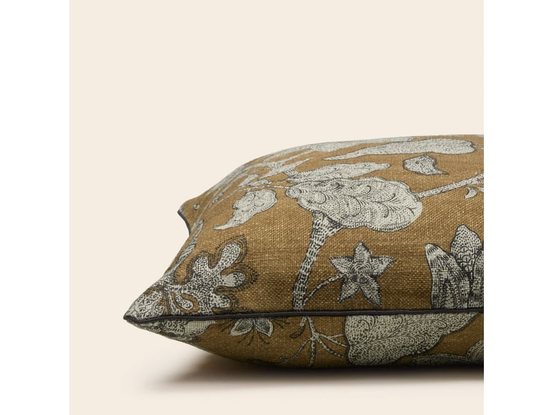  Housse de coussin en fleurs indiennes imprimées  lilivati 26480 - Conforama C
