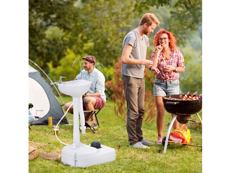 Lavabo mobile avec pompe à pied, réservoir 17 l, porte-serviettes et roulettes pour camping, blanc, 34 × 26 × 67 cm  - Conforama C