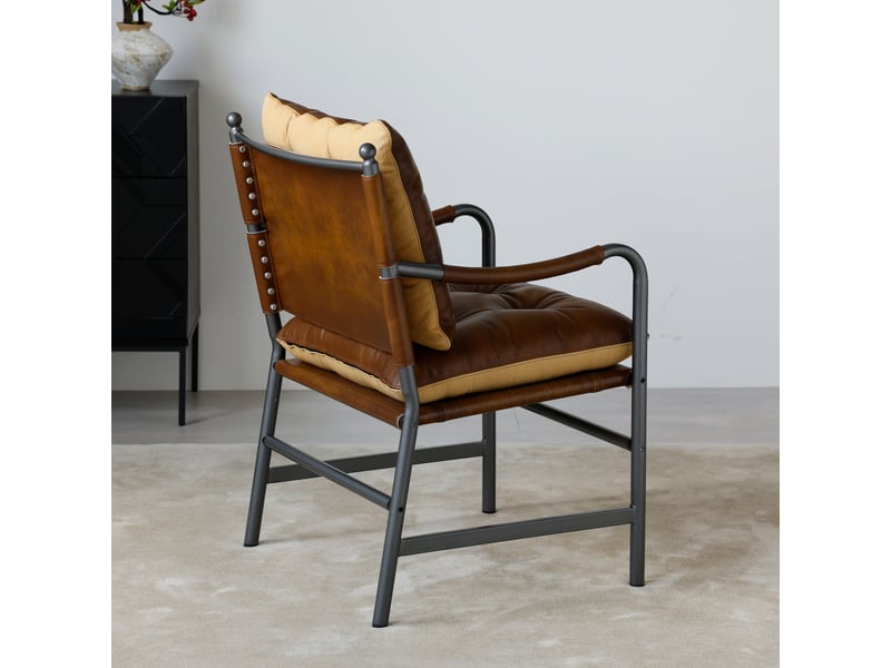  Fauteuil d'appoint en cuir avec accoudoirs et structure métallique pour salon chambre ou bureau marron  - Conforama C